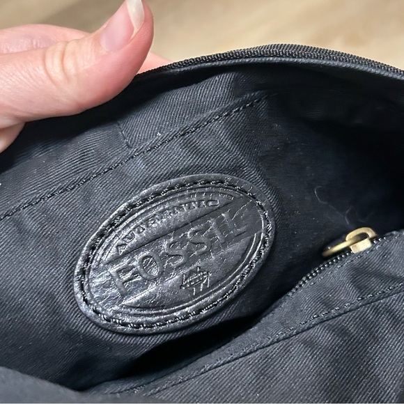 Fossil Black Nylon Crossbody Bag | Adjustable Strap | Magnetic Flap | - Picture 12 of 15